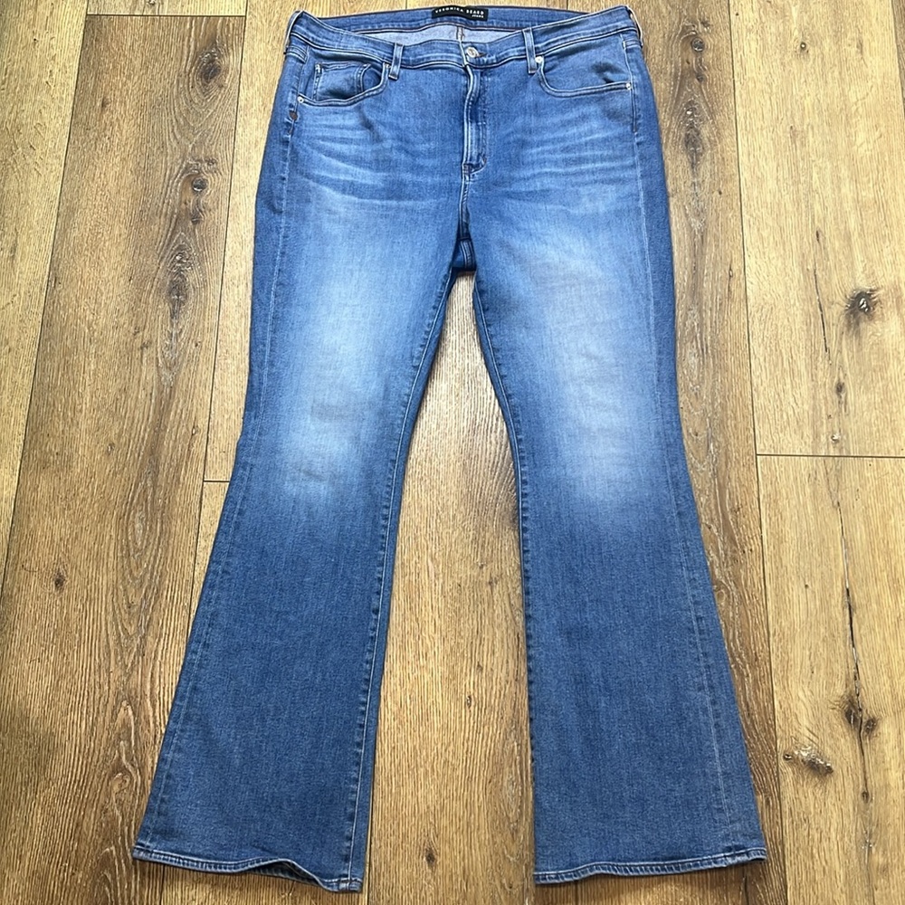 Veronica Beard Mid-Blue Flare Jeans - Picture 3 of 10